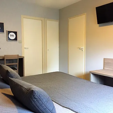 Le Hotel